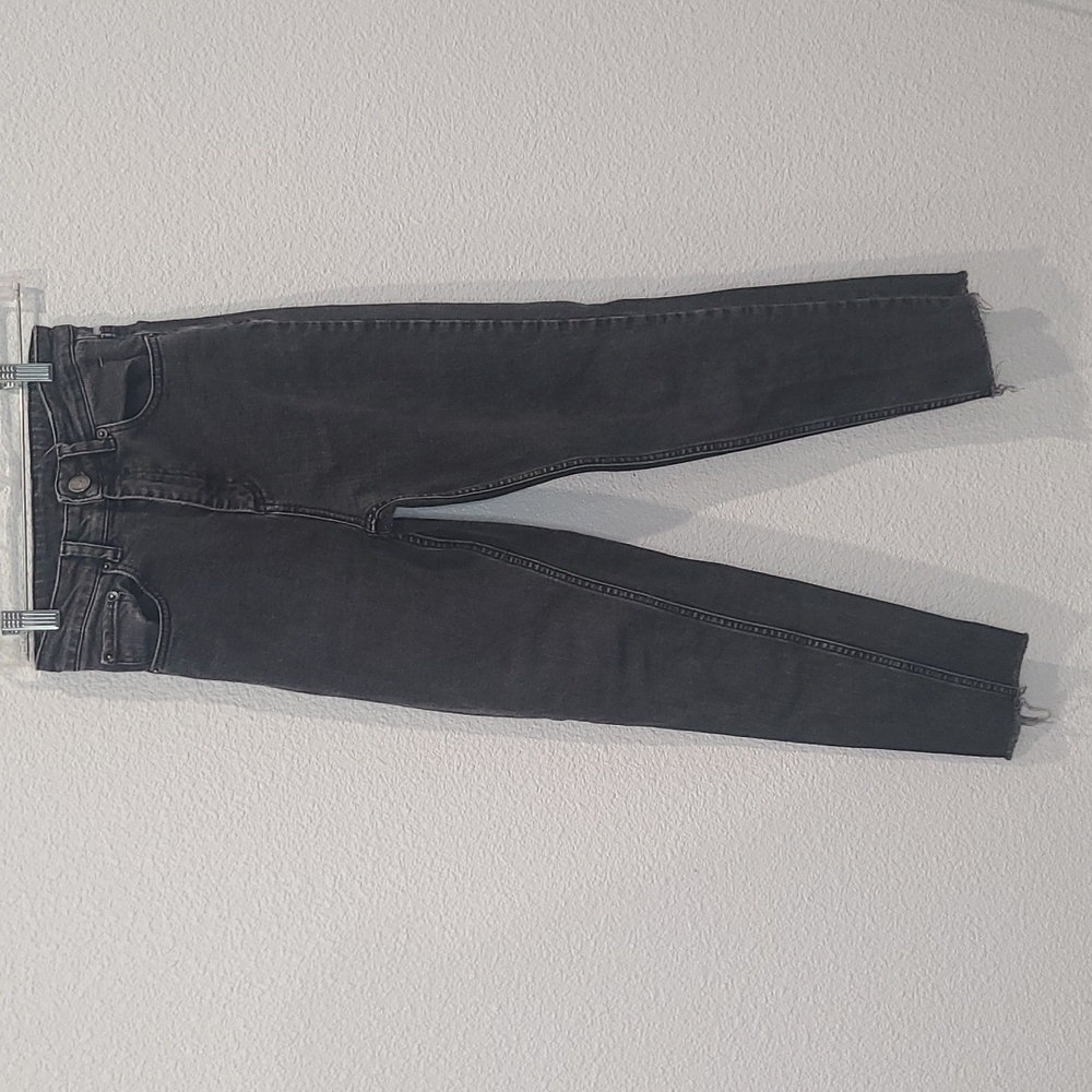 Asos black skinny leg raw hem jeans size 25